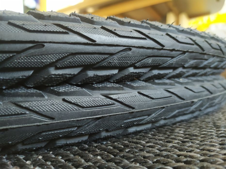 Schwalbe Silento 28x1.6"(622х42) K-GUARD 3,нові, за шт.