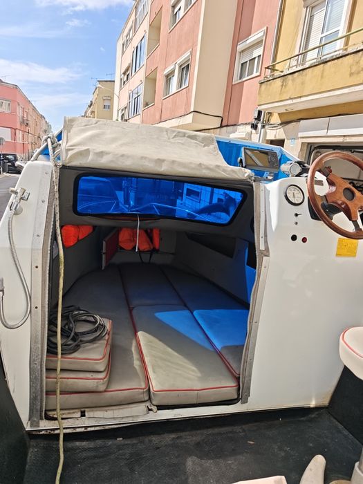 Barco Fibronáutica 6G – Excelente estado – Pronto a navegar