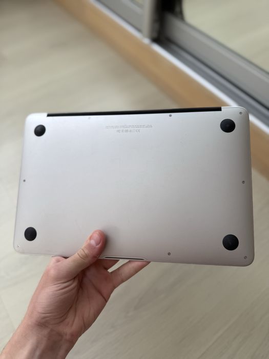 Macbook air 11 2015 4 128 хороший стан