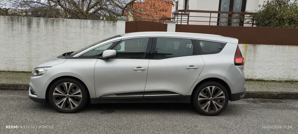 Renault Grand Scenic Hibryd Assist 7 Lugares