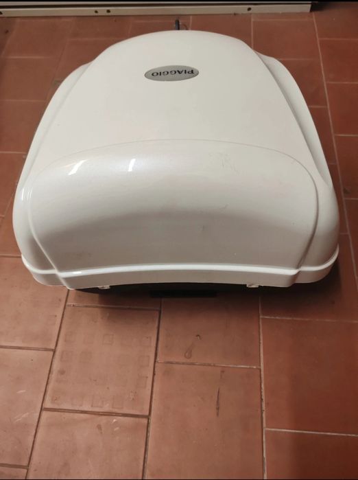 Top case VESPA Piaggio Branco Nova 36L