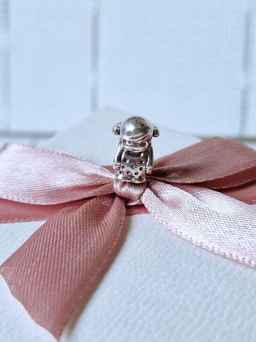 Conta Menina da Pandora