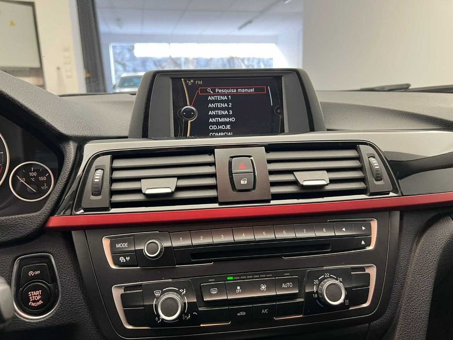 BMW 318D TOURING (AUTO)