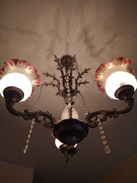 Candeeiro com pingentes para quarto