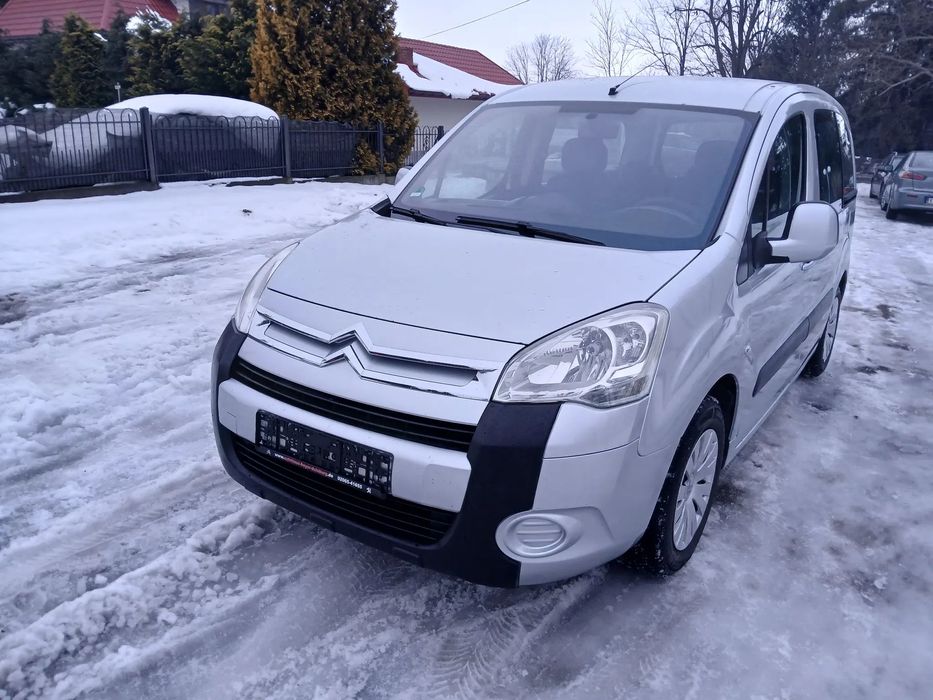 Citroën Berlingo Super stan 1,6 mpi nowe opony