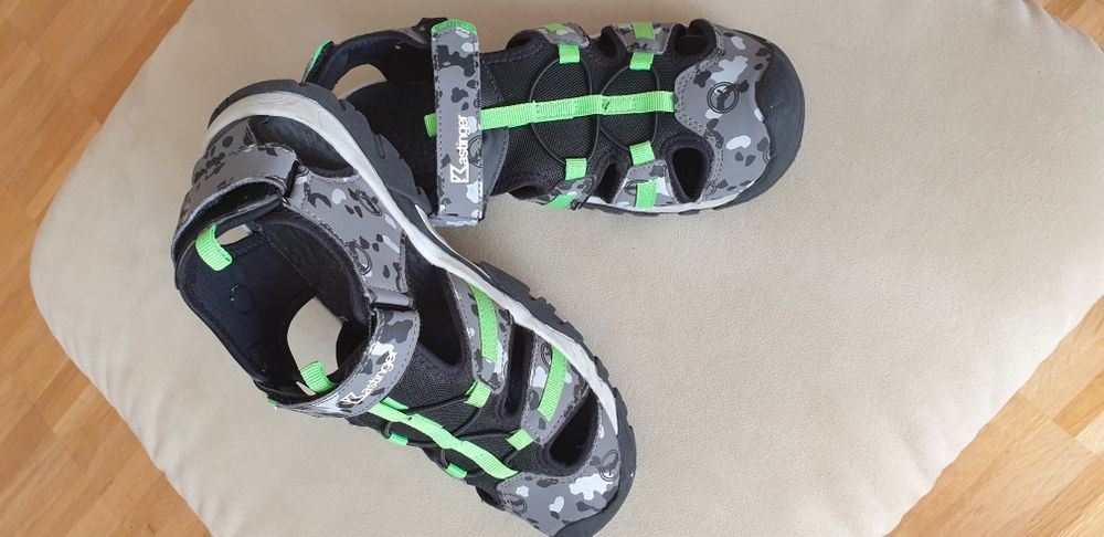 Сандалі  Літнє взуття   Розмір 40