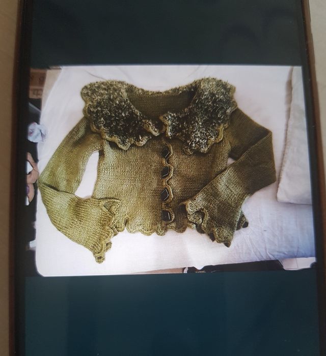 Свитер б/у продаю