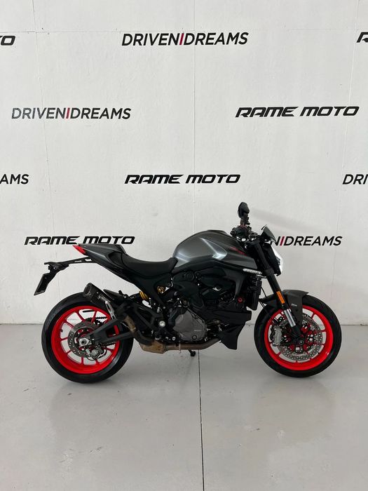 Ducati Monster  937
