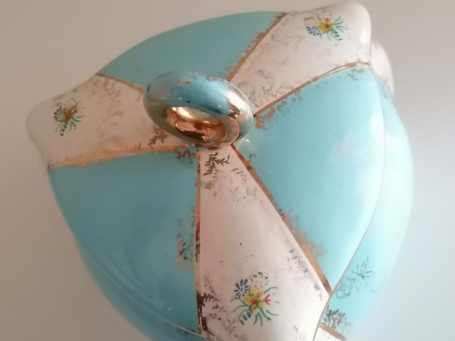 Terrina em loiça  pintado a mão, vintage