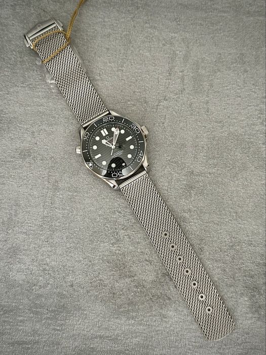 Чоловічий годинник Omega Seamaster. Мужские часы Омега миланская петля