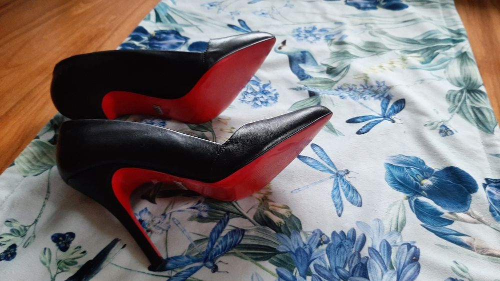 Brytyjsie Szpilki Buffalo London