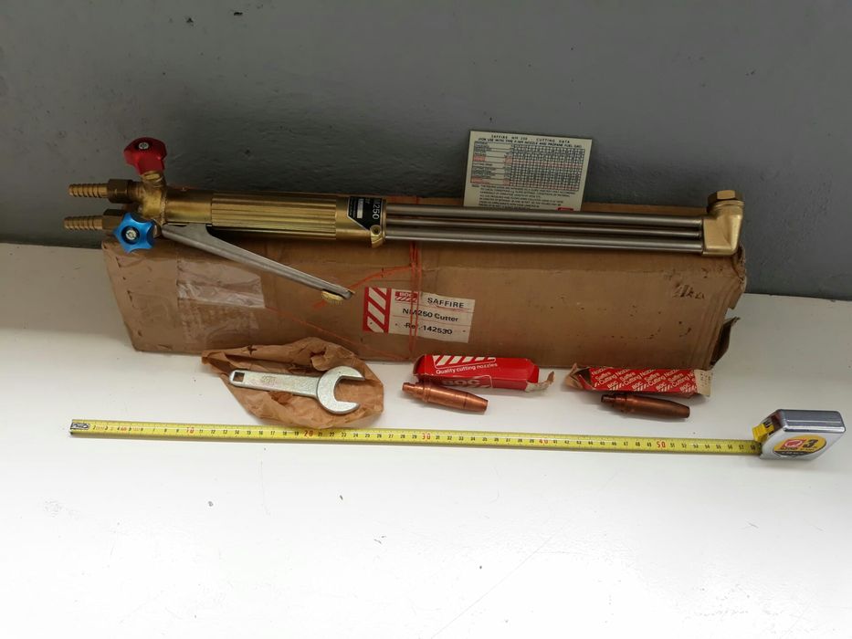 Maçarico de corte  oxi - acetileno           novo