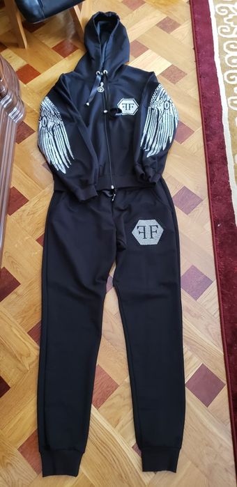 Продам спортивний костюм М