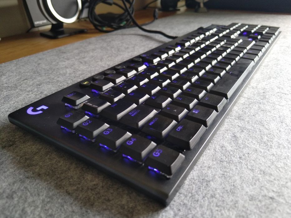 Teclado Logitech G815