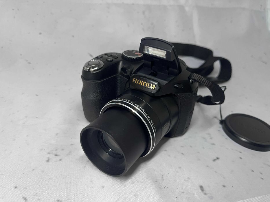 Фотоаппарат Fujifilm FinePix S2800, 18x Zoom, Canon полный комплект Sony цифровой CCD камера