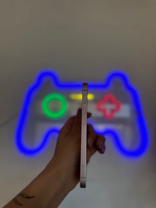 iPhone 13 256 GB – Cor Rosa – Como Novo, Completo!