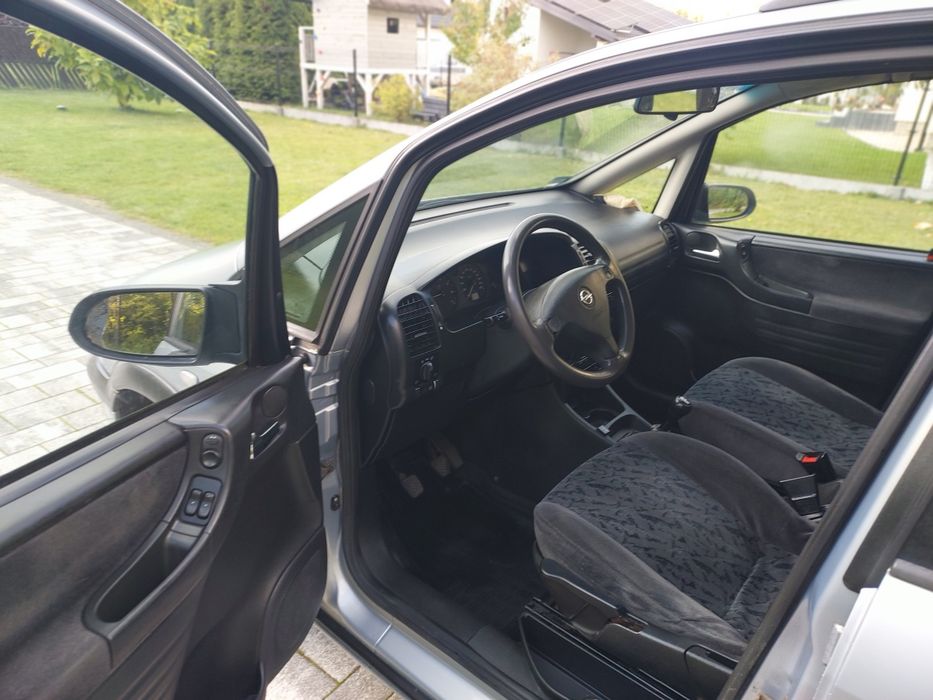 Opel Zafira 1.6 Benz.+ GAZ 7 Osobowa Stan b. dobry