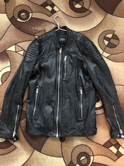 Куртка кожанная спортивная
