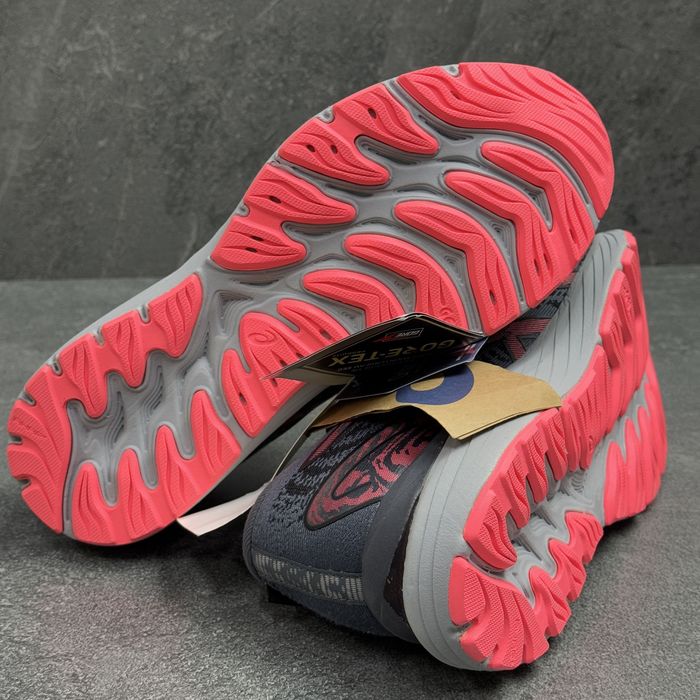 ОРИГІНАЛ 100%  Кросівки Asics  Gore tex водонепроникні /37 р