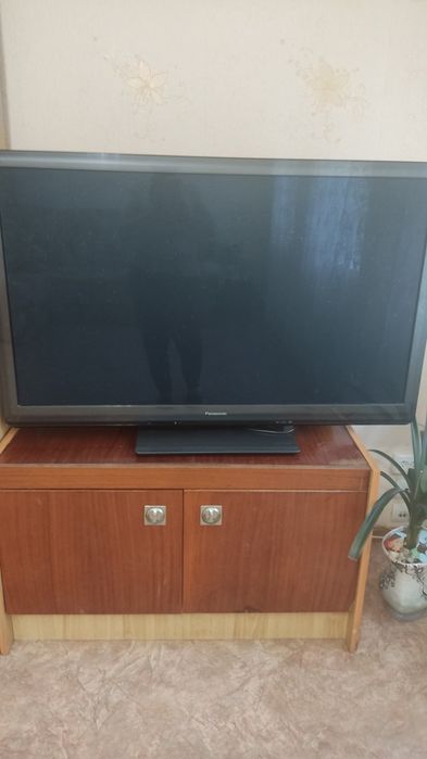 Продаю нерабочий телевізор Panasonic