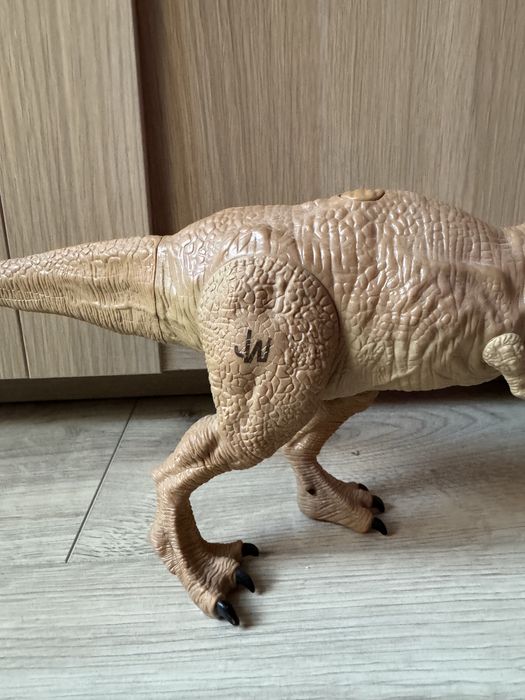 Dinozaur T-Rex Jurassic World Mattel 2015 Tyranozaur