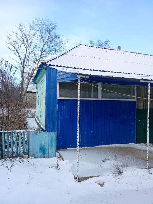 Продам хату у новоархангельську Чернишевського 9