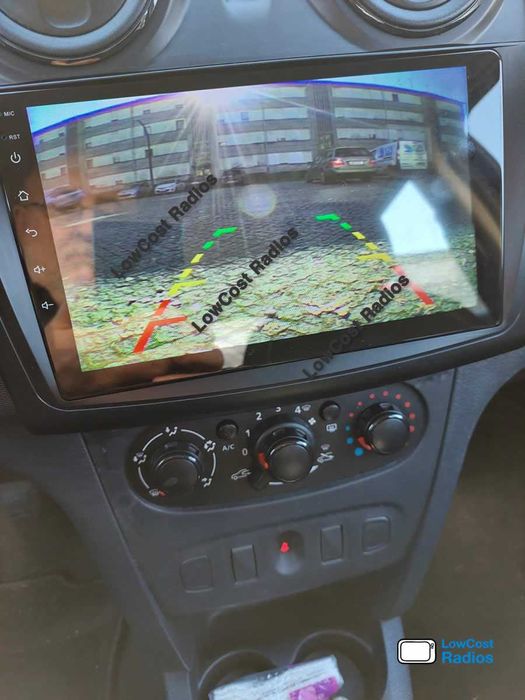 Rádio 2DIN Android • DACIA Logan Sandero Duster Dokker Lodgy • CARPLAY