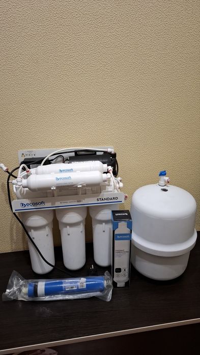 Фільтр зворотнього осмосу із насосом (помпою)