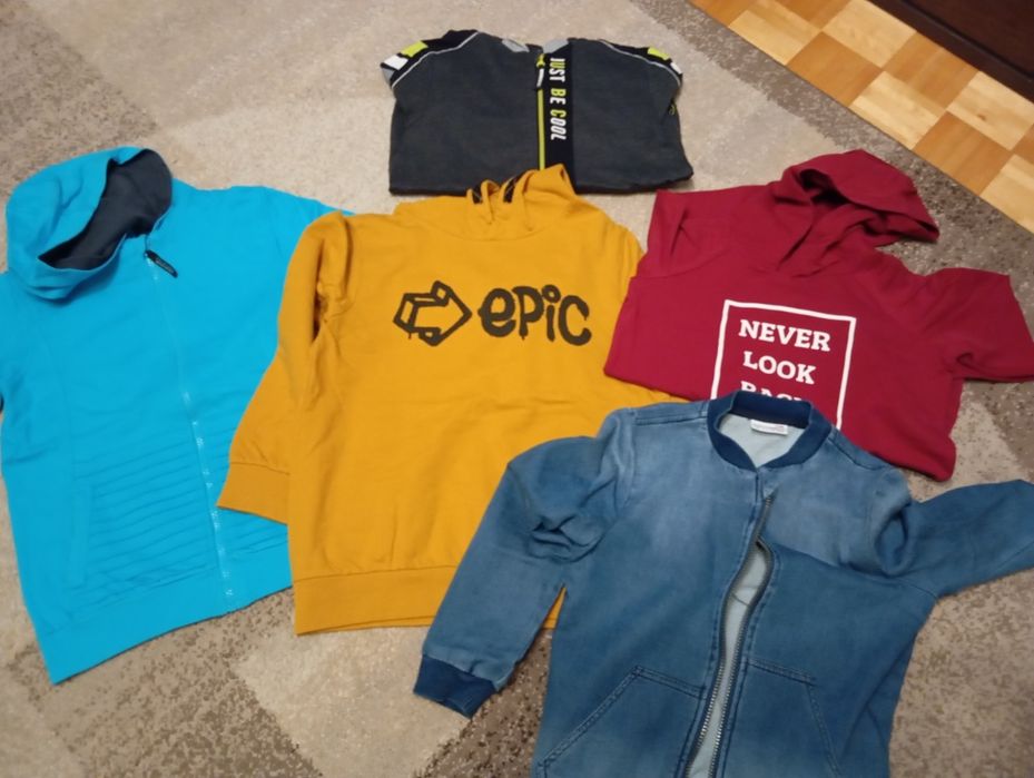 Zestaw ubrań dla chłopca rozm.140