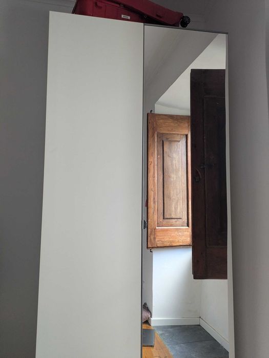 Roupeiro PAX - excelente estado