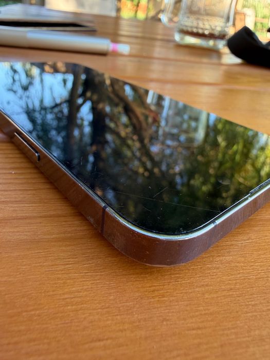 iPhone 14 Pro Max + AirPods 4 (ANC)