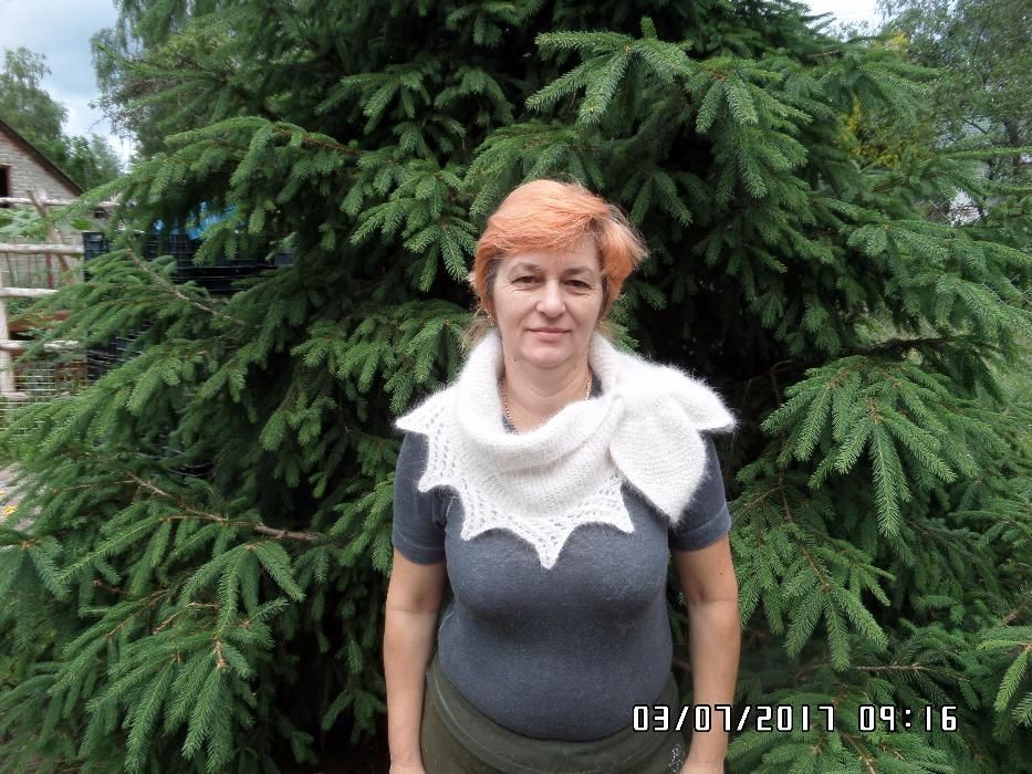 szalik,chusta z psiej sierści