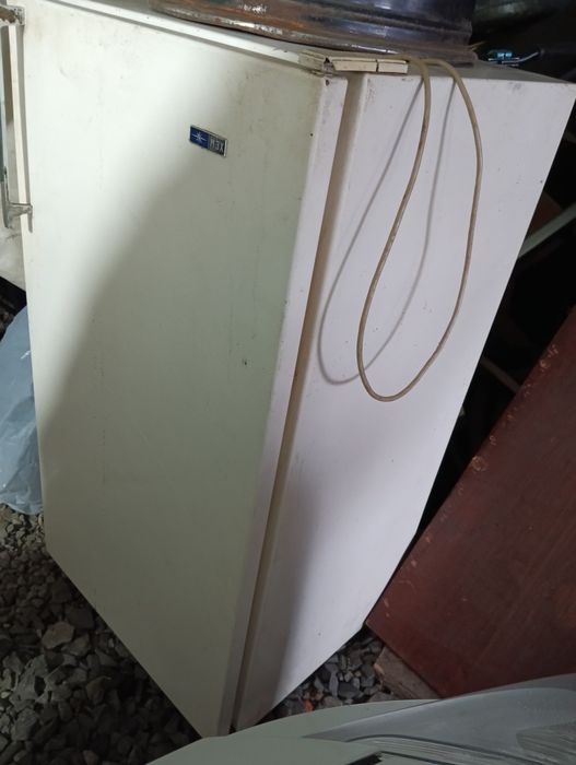 Холодильник рабочий