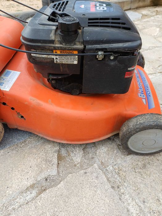 Maquina de cortar relva