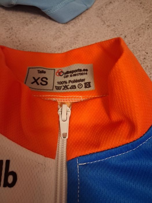 Koszulka xs rozmiar na 6-7 lat