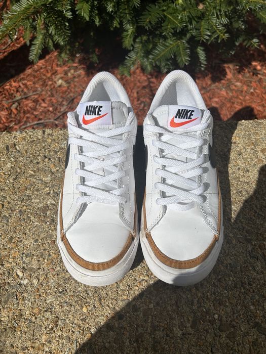 Кеди шкіряні бренду Nike
