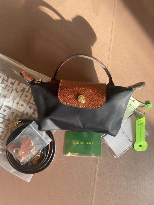 Mini Longchamp Preta