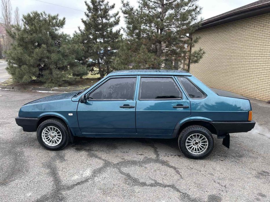 Продам 99тку в достойном состоянии газ бензин