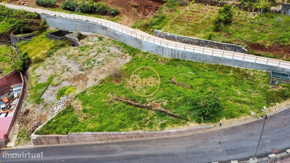 Terreno com 576m²