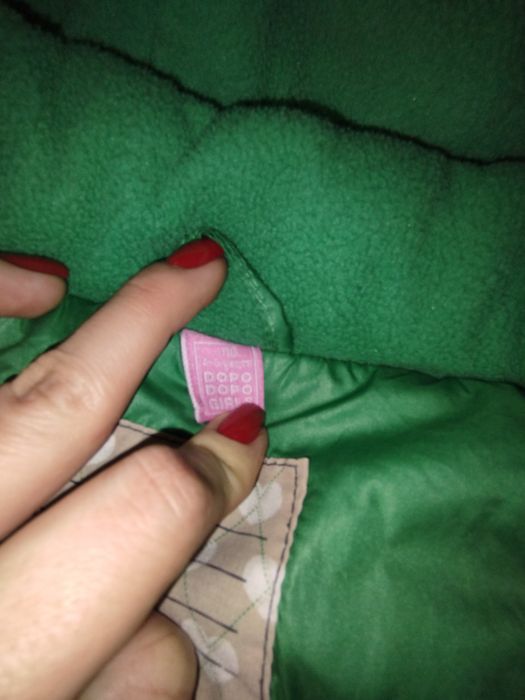 Куртка на дівчинку, розмір 110