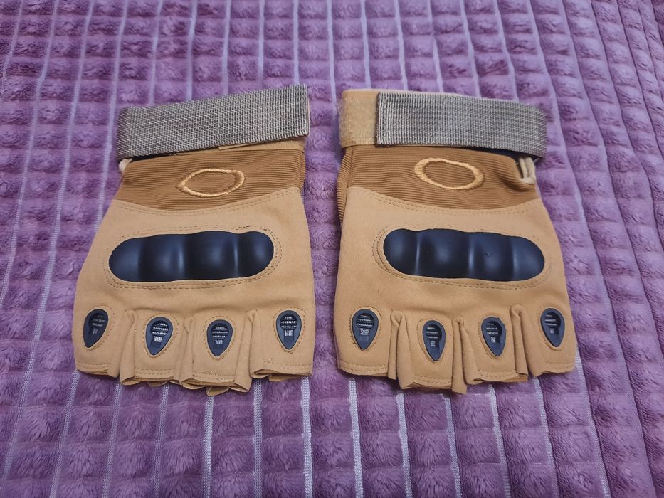 Тактические перчатки