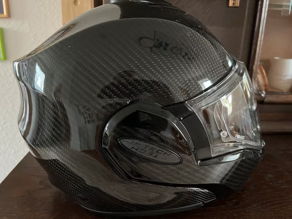 Мотошолом Scorpion Exo Tech Carbon XL