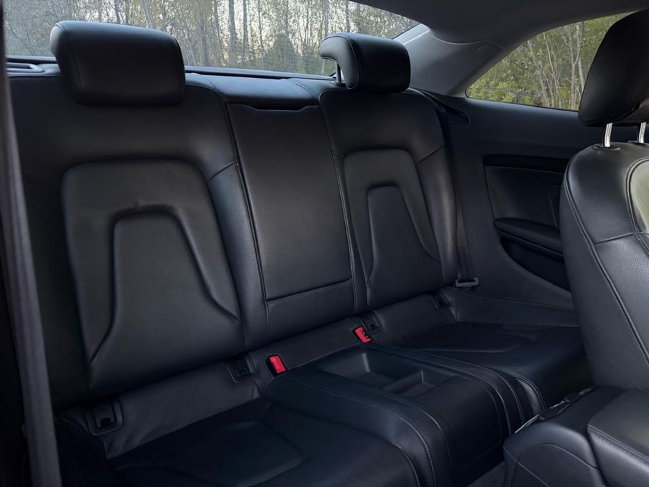 Продам Audi A5 Coupe, 2012 рік випуску, 2.0 бензин на повному приводі