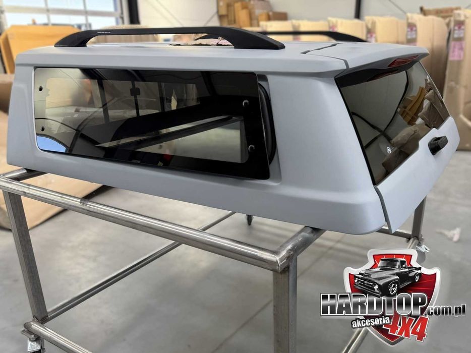 Zabudowa paki Hardtop Isuzu D-Max 2020+ Szyby uchylne