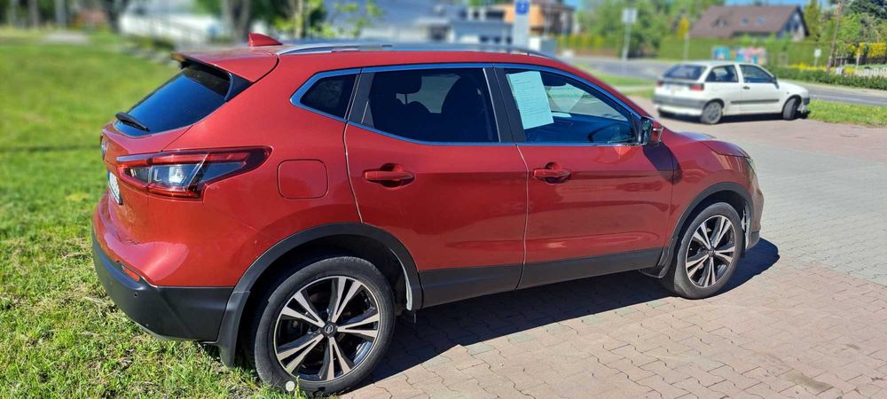Samochód Nissan Qashqai 1,6 DIG-T N-Connecta. Rok prod. 2017, I rej. 02/2018