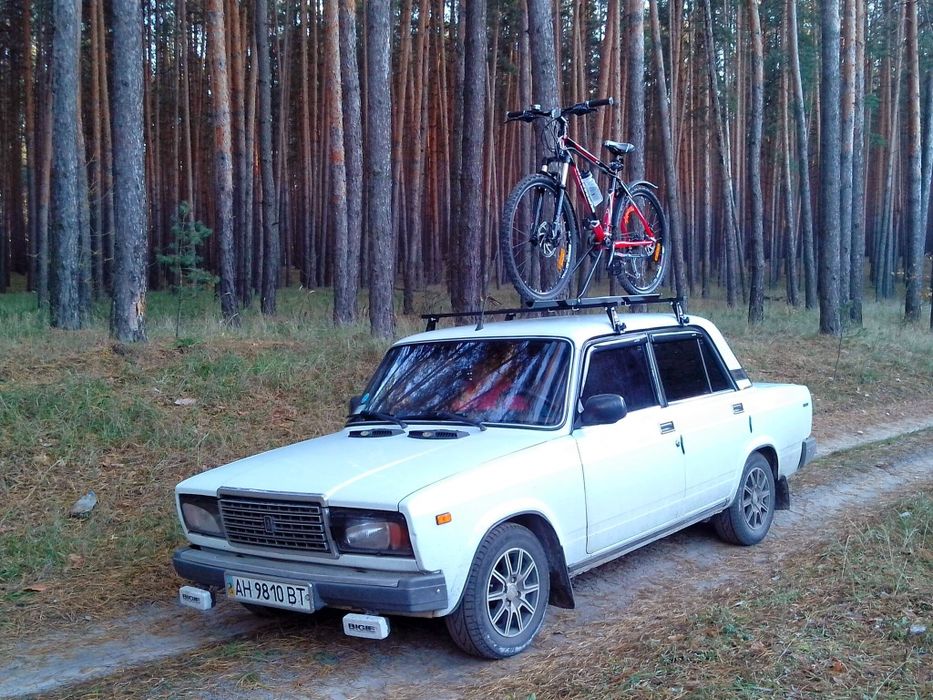 Велокрепление на багажник авто.