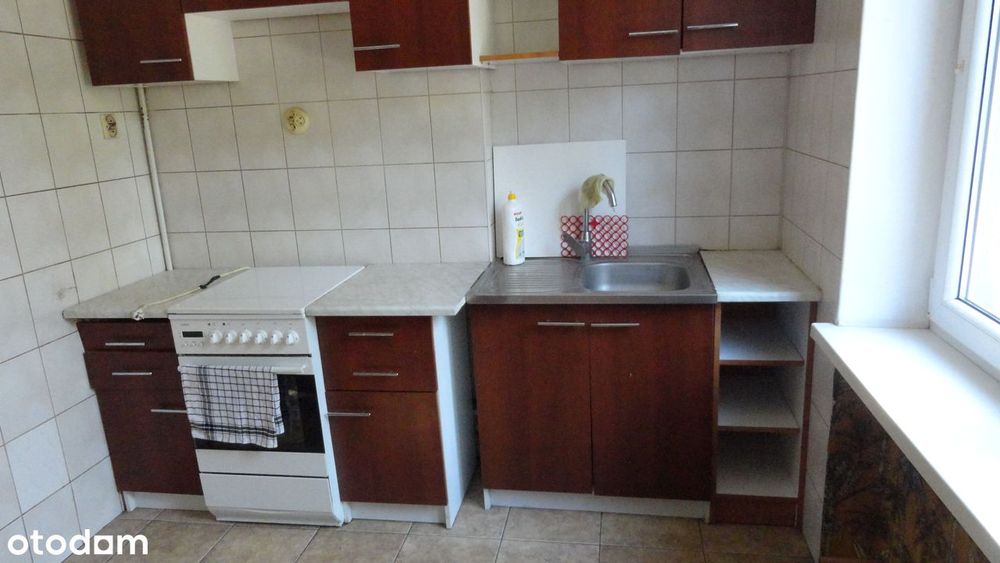 WYNAJEM Centrum 2 pokoje 1 piętro parking targ ul. Piastowska