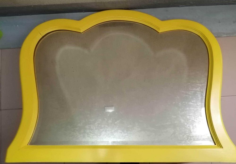 Espelho em madeira / Wooden mirror