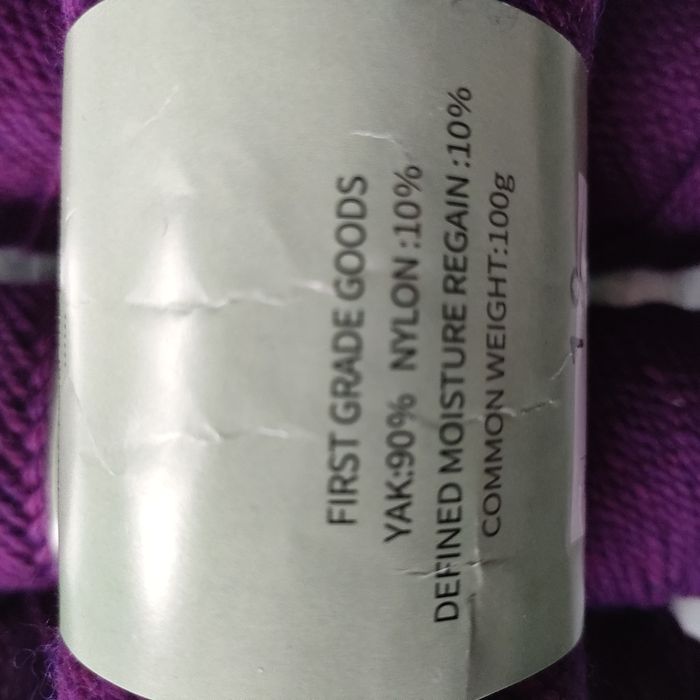 Włóczka przędza wełna jaka /yak wool/ 90% pakiet 800 g = 0,8 kg