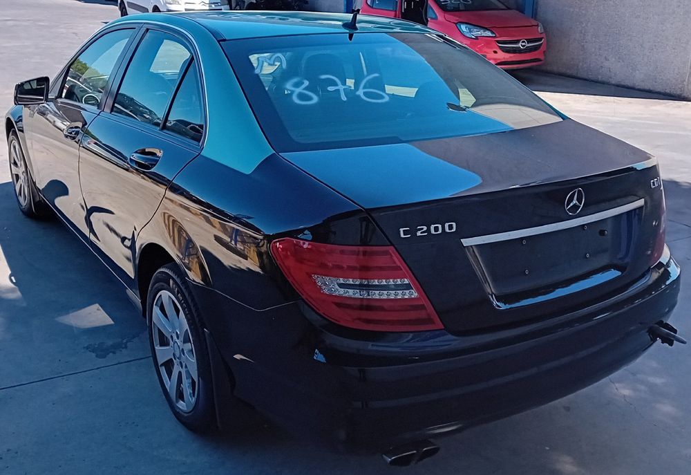 Para peças MERCEDES-BENZ Classe C (W204)